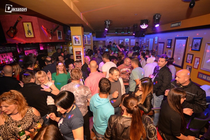 Diktatori - Caffe Versi - Split 05.05.2017.
